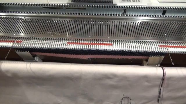 Панчлейс или ложный ажур на Silver Reed sk280 смотреть онлайн