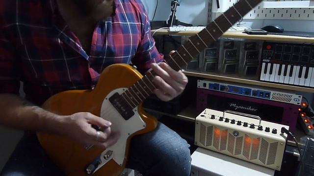CORT Sunset - Yamaha THR10 - distortion!!! смотреть онлайн