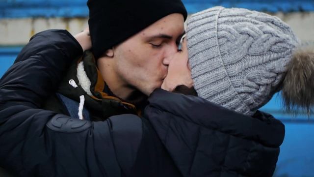 Милая пара ❤️ | Девушка встречает парня из армии | Почти дембель смотреть онлайн