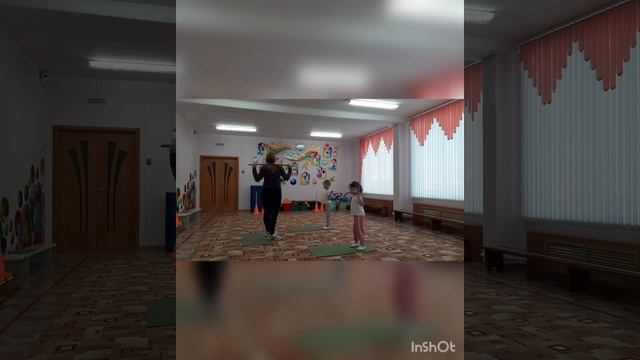 Старшая группа. Физкультура "Упражнения с гимнастической палкой" смотреть онлайн