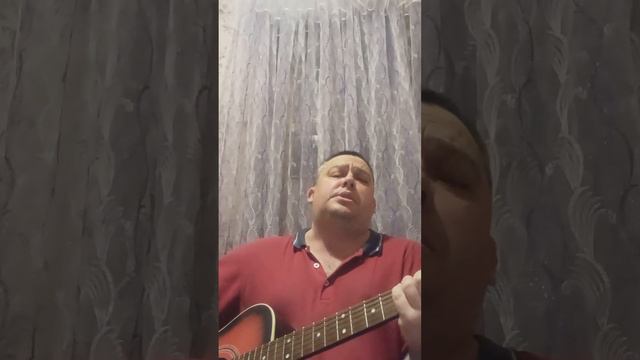 Над твоею кроватью опять тишина. Исполняет автор Илья Локтев. смотреть онлайн