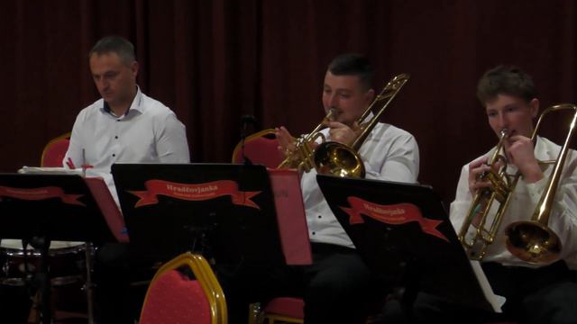 Dechová hudba HRADČOVJANKA z Uherskobrodska má šmrnc (1.) смотреть онлайн