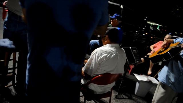 BLUEGRASS ICONOCLASTS ~ The Ocoee Parking Lot Bluegrass Jam смотреть онлайн