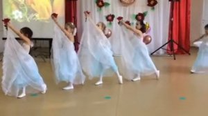 Танец "5 февральских роз"