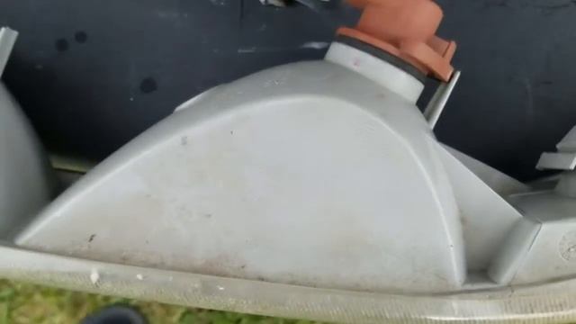 How To Replace 3157 Daytime Running Light Bulbs With LEDs   00-06 Chevy Suburban, GMC