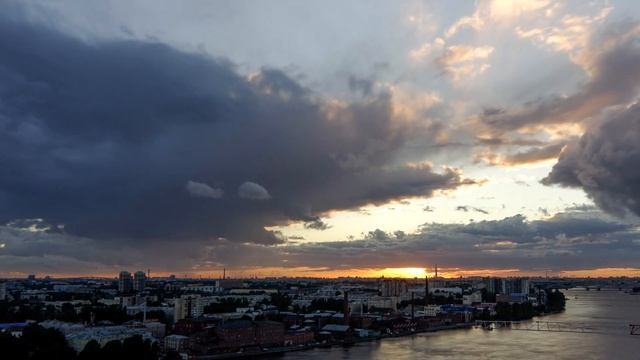 Закат с Октябрьской набережной 2018 смотреть онлайн