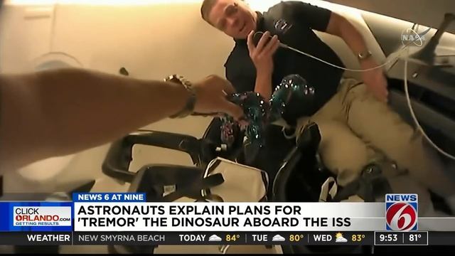 Sparkling dinosaur makes journey with NASA astronauts to International Space Station смотреть онлайн