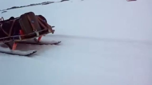 1 МАЯ рыбалка на снегоходах... смотреть онлайн