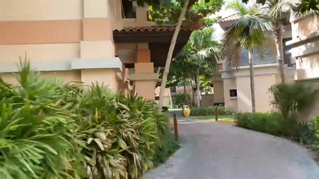 AnantaraThe Palm Dubai Resort Experience смотреть онлайн