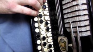 Позови меня тихо по имени - на баяне.mp4