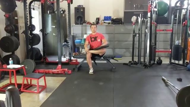 Seated 90/90 Hip Stretch смотреть онлайн