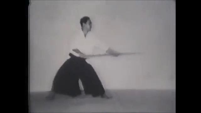 Koichi Tohei Performs 22 Jo Kata