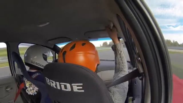 MRW TrackDay 06.10.2013 S13 - Citroen C3 смотреть онлайн