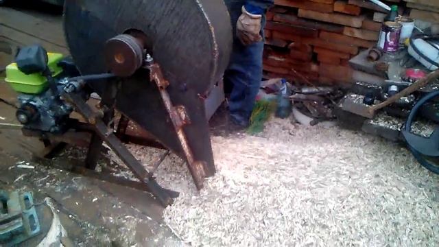 щепорез своими руками с бензиновым двигателем 7л\с смотреть онлайн