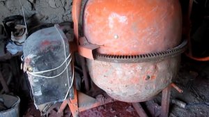 Тротуарная плитка своими руками. Полное описание процесса в одном видео.
