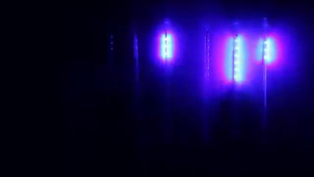Гирлянда для улицы БАХРОМА LED "Тающая сосулька", Синий (8 трубок). РЦ "Восток". Артикул: 183-776 смотреть онлайн