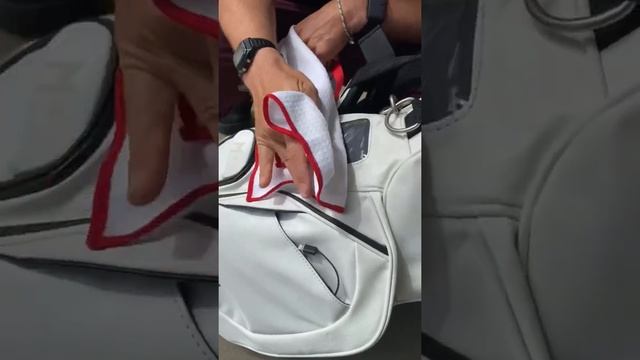 Behind The Bag - Cleaning The White MV2 Bag смотреть онлайн