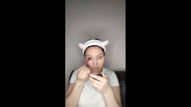 Классический макияж. Красная помада. смотреть онлайн