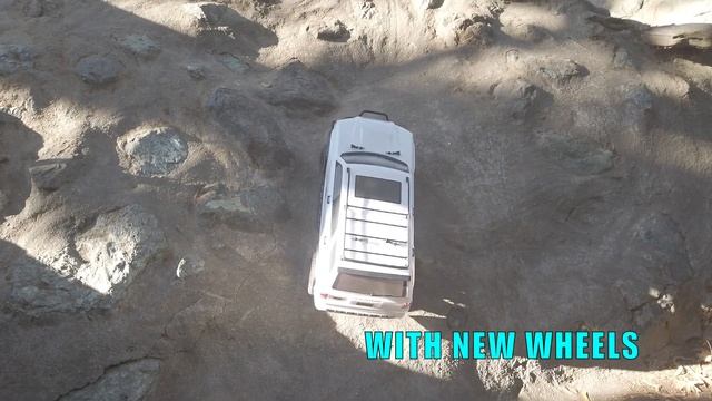 Element RC Enduro Trailrunner Toyota 4Runner | Upgrades - Install/Review Proline 4.19" KM3 Predator смотреть онлайн