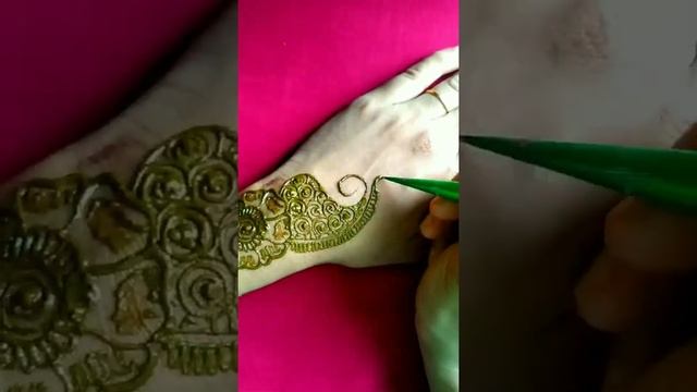 mehandi deaign for back hand #shorts #youtubeshorts mehandi fragrance ❤❤❤❤❤❤ смотреть онлайн