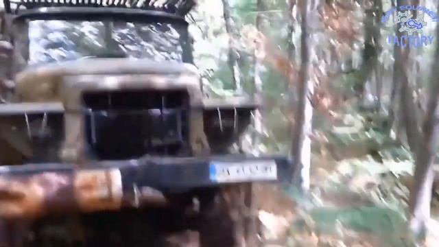 15 Dangerous Idiots Monster Logging Wood Truck Driving Skill, Fastest Climbing Truck Heavy Equipmen смотреть онлайн