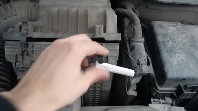 Замена воздушного фильтра двигателя kia sorento FL смотреть онлайн