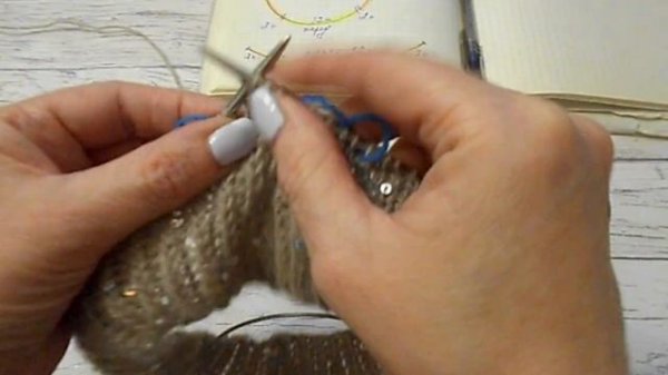 Джемпер с пайетками/Elena Masterica/Jumper with sequins