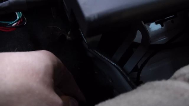 Установка сабвуфера в XC70/V70. Как звучит? Спасибо D5T5.com!!!! смотреть онлайн