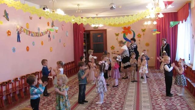 Детская песенка (вторая младшая группа) смотреть онлайн