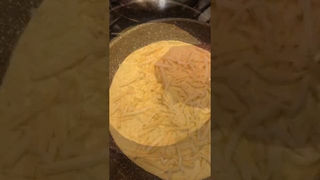 Кесадилья с креветками! Готовлю сам? смотреть онлайн