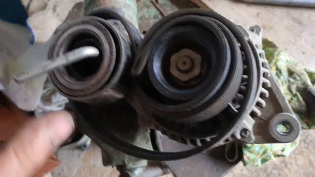 Лайфхак как открутить гайку шкива генератора смотреть онлайн