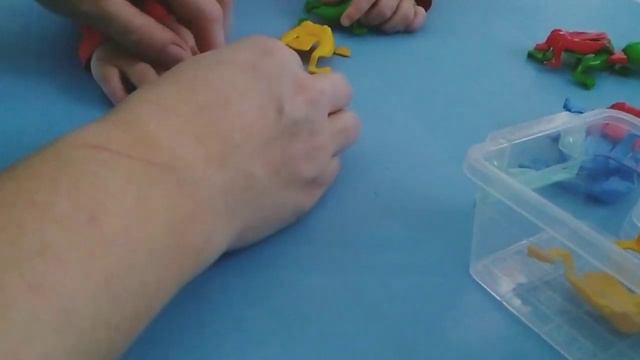 Прыгающие лягушки .