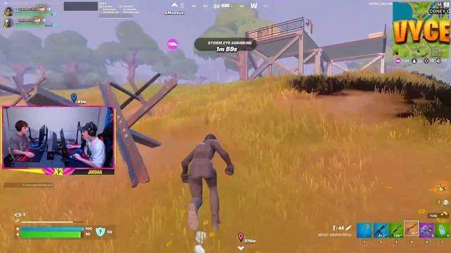 Streamers React To New Fortnite 20.10 Update (The Heavy Sniper Rifle Is Back) смотреть онлайн