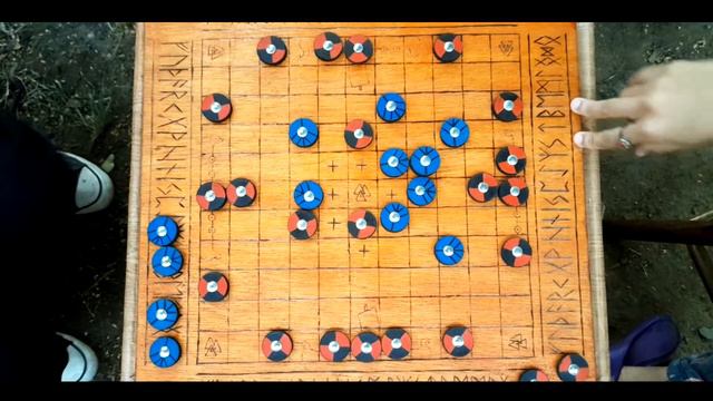 Hnefatafl Gameplay #02- VS May смотреть онлайн