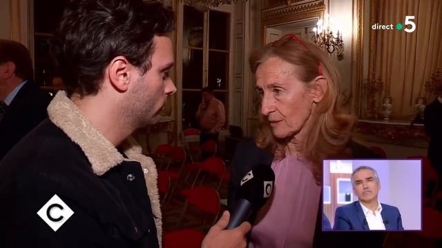 Le 5 sur 5 : immersion dans la prison des Baumettes - C à Vous - 19/02/2020 смотреть онлайн