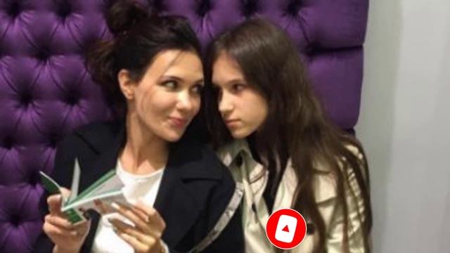 Екатерина Климова испугала свою дочь Елизавету во время снегопада смотреть онлайн