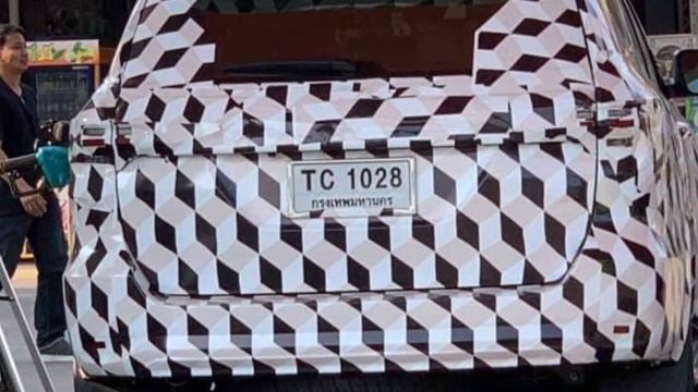 จับตา..? การแปลี่ยนแปลง Toyota Fortuner 2020 ไมเนอร์เชนจ์ เพื่อรับมือ MU-X ONYX 2020 смотреть онлайн