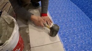 Бордюрный камень для бассейна. Чем отделать борт бассейна