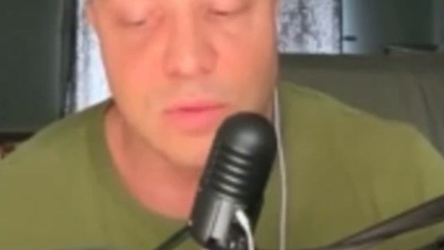 Почему НЕ любит? Ответ от Есенина смотреть онлайн