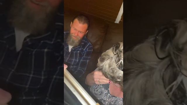PAINT YOUR LIFE | MOM AND DAD LOVED THEIR CHRISTMAS PRESENT 2020 смотреть онлайн