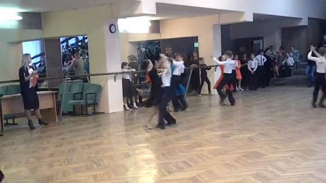 Бальные танцы E класс А.Белова и А.Забелин смотреть онлайн