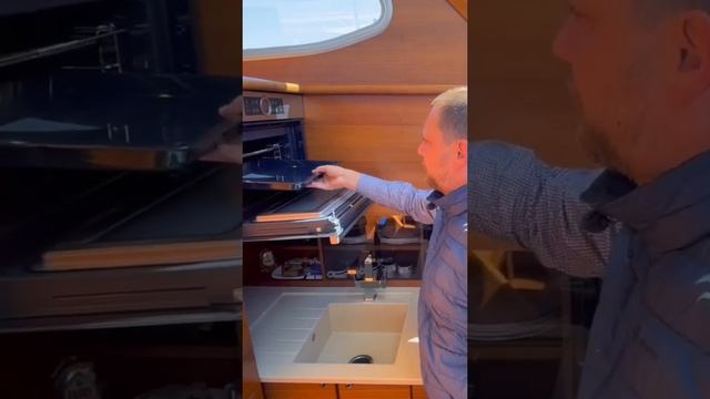 Обзор яхты за 1 минуту. Real Ships Respect OK смотреть онлайн