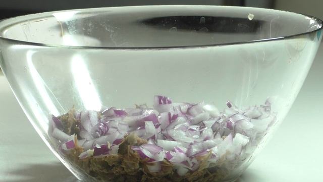 Салат с говядиной. Как приготовить вкусный салат. смотреть онлайн
