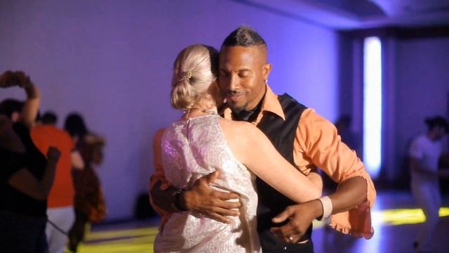 Top 10 Social Dance Etiquette Tips смотреть онлайн