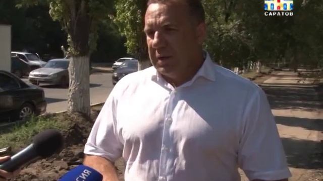 В Саратове благоустраивают сквер на проспекте Строителей смотреть онлайн