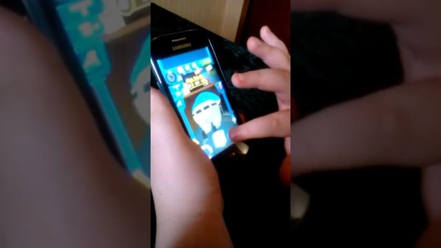 Katelyn plays plumber crack game! смотреть онлайн