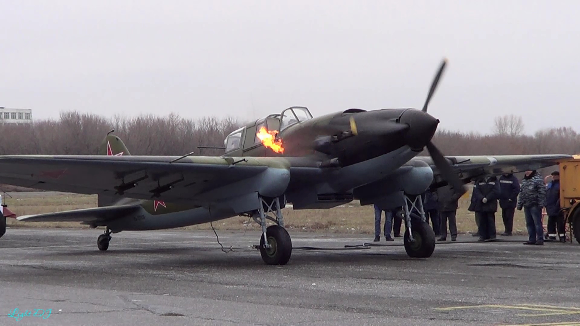 2019.11.05_штурмовик Ил-2_аэродром безымянка_1080.mp4