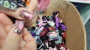 СТАРАЯ КОРОБКА С КУКЛАМИ МОНСТЕР ХАЙ