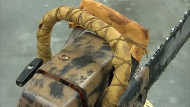 Skin and Bone chainsaw - a walkaround of a converted replica saw смотреть онлайн