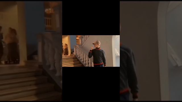 Держите фон (видео можно скачать с любого сайта, предназначенного для этого) смотреть онлайн